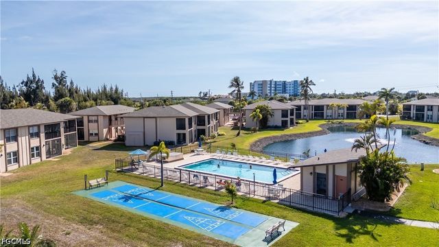 16881 Davis RD 723, Fort Myers, FL 33908