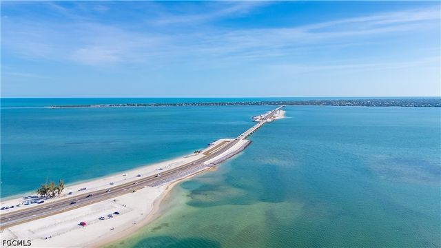 16881 Davis RD 723, Fort Myers, FL 33908