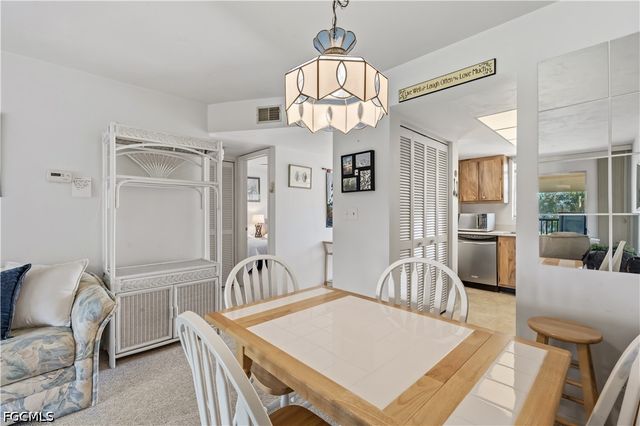 16881 Davis RD 723, Fort Myers, FL 33908