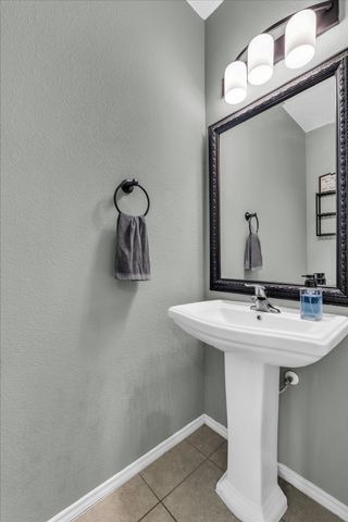 9453 Centennial Drive, Waco, TX 76708