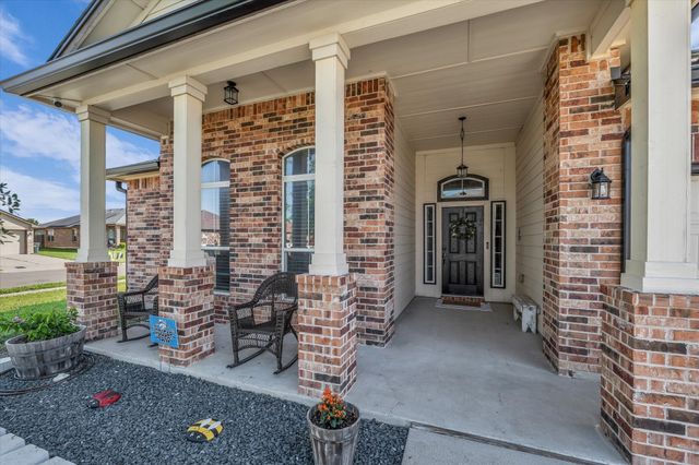 9453 Centennial Drive, Waco, TX 76708