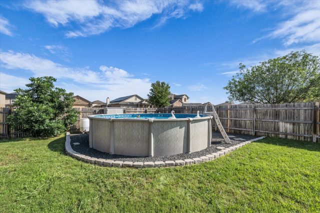 9453 Centennial Drive, Waco, TX 76708
