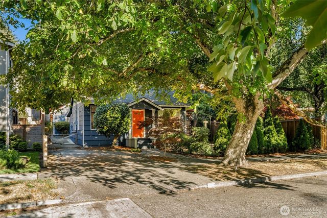 6516 41st Avenue SW, Seattle, WA 98136