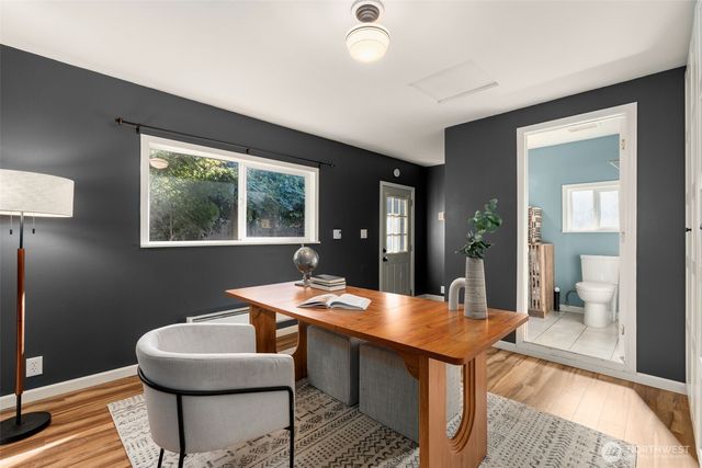 6516 41st Avenue SW, Seattle, WA 98136
