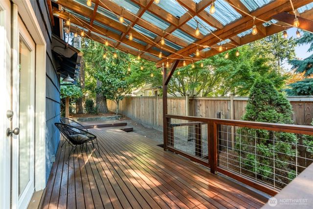 6516 41st Avenue SW, Seattle, WA 98136