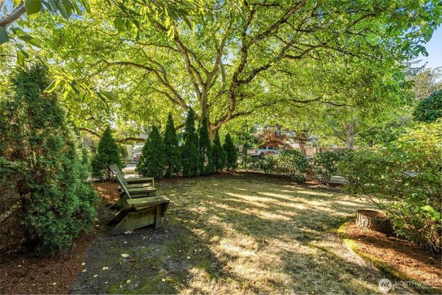 6516 41st Avenue SW, Seattle, WA 98136