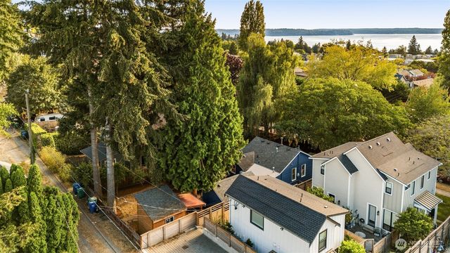 6516 41st Avenue SW, Seattle, WA 98136