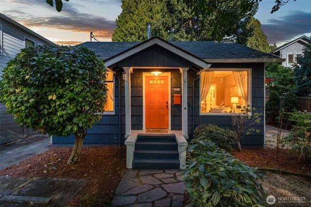 6516 41st Avenue SW, Seattle, WA 98136