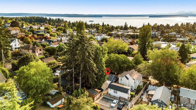 6516 41st Avenue SW, Seattle, WA 98136