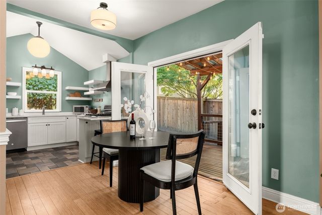 6516 41st Avenue SW, Seattle, WA 98136