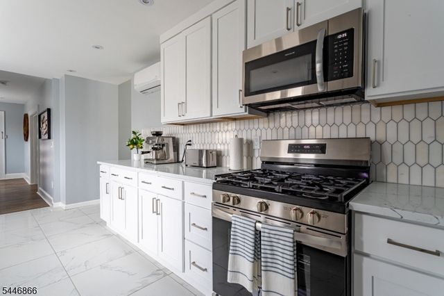 11 Edison St, Bloomfield Twp., NJ 07003