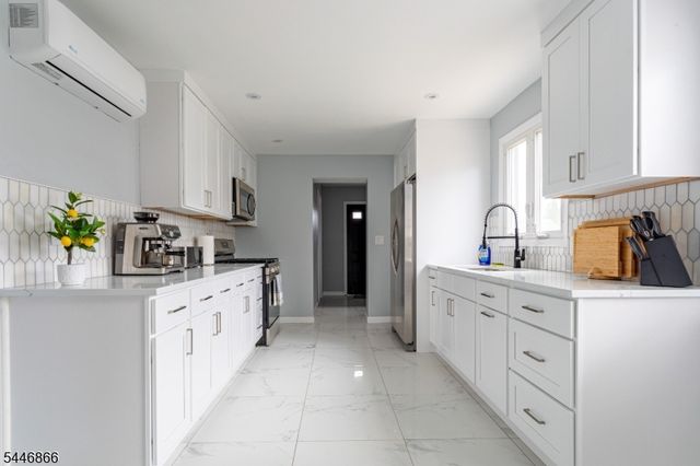 11 Edison St, Bloomfield Twp., NJ 07003