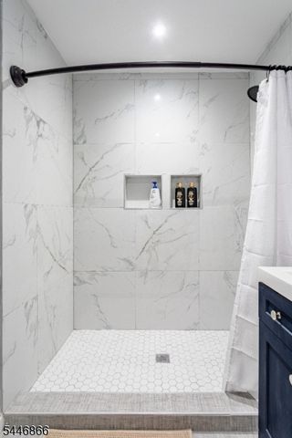 11 Edison St, Bloomfield Twp., NJ 07003