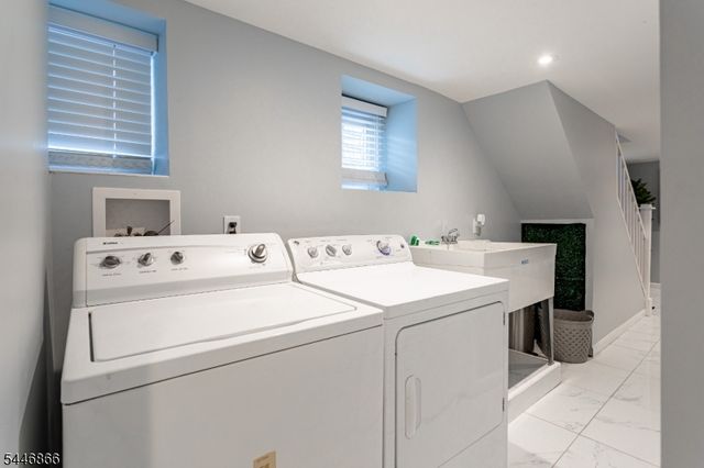 11 Edison St, Bloomfield Twp., NJ 07003