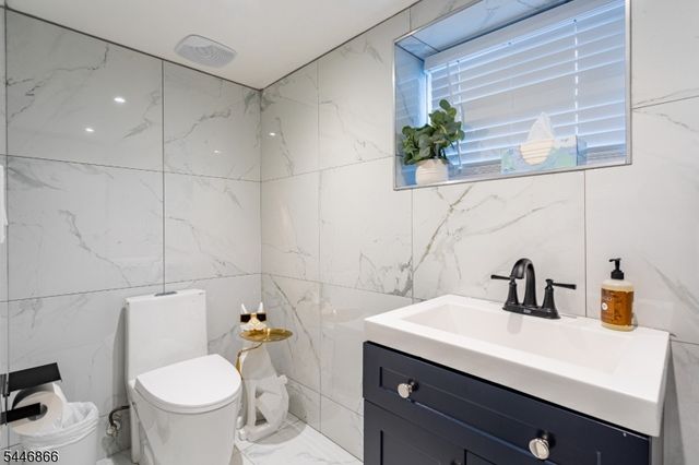 11 Edison St, Bloomfield Twp., NJ 07003