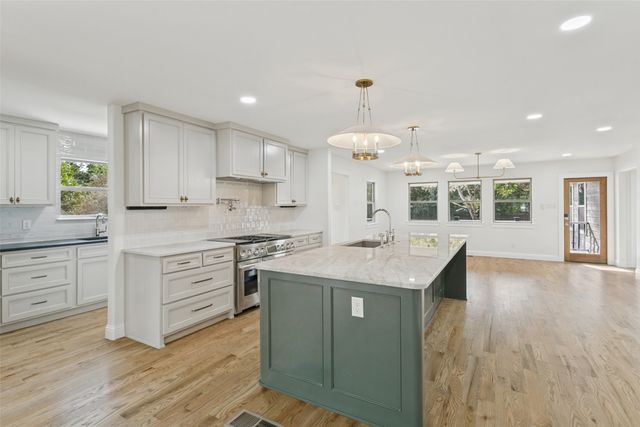1821 Warner Road, Fort Worth, TX 76110