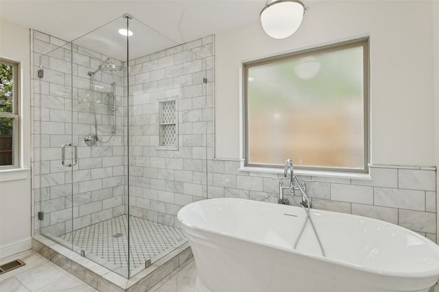 1821 Warner Road, Fort Worth, TX 76110