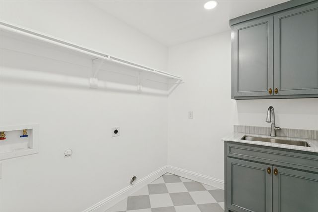 1821 Warner Road, Fort Worth, TX 76110