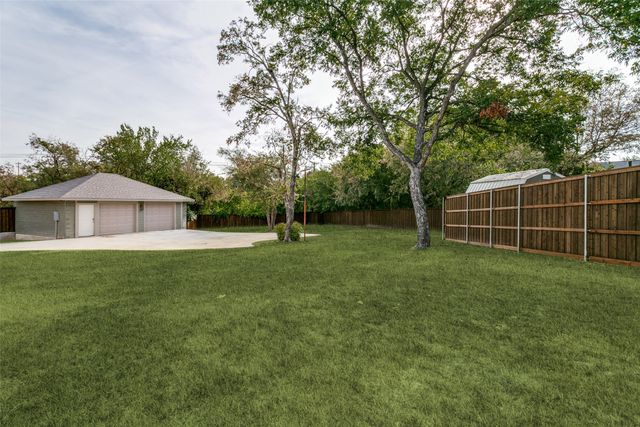 1821 Warner Road, Fort Worth, TX 76110