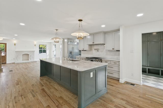 1821 Warner Road, Fort Worth, TX 76110