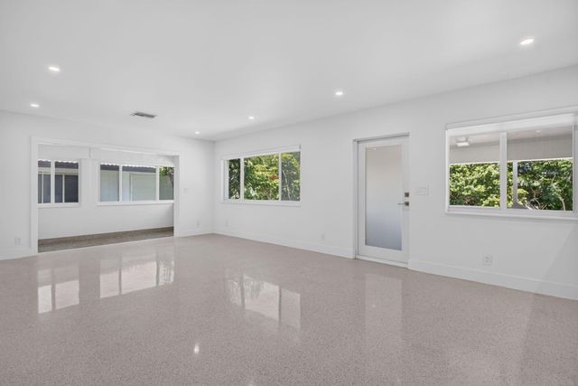 3216 Colony Club Road 2, Pompano Beach, FL 33062