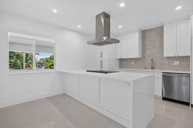 3216 Colony Club Road 2, Pompano Beach, FL 33062