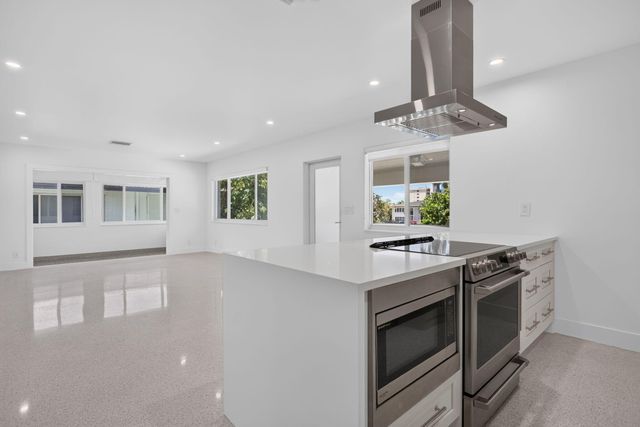 3216 Colony Club Road 2, Pompano Beach, FL 33062