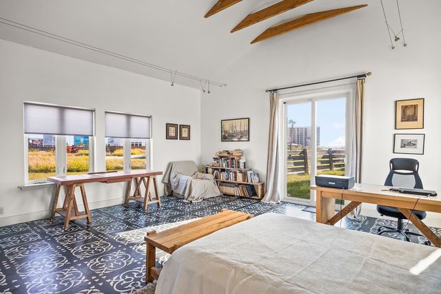 127 Twelfth St, Port Aransas, TX 78373