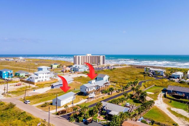127 Twelfth St, Port Aransas, TX 78373