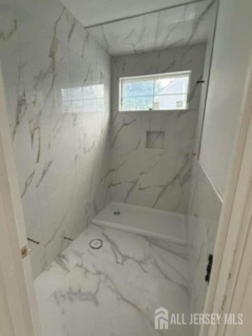 86 Essex Avenue, Metuchen, NJ 08840