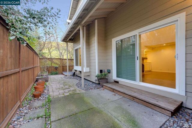 25 Francisca Drive, Moraga, CA 94556