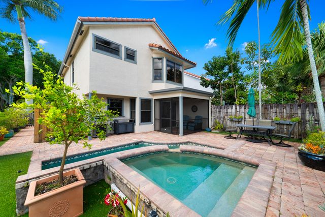 5608 Amersham Way, Boca Raton, FL 33486