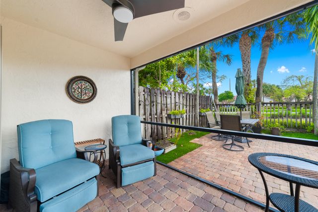 5608 Amersham Way, Boca Raton, FL 33486