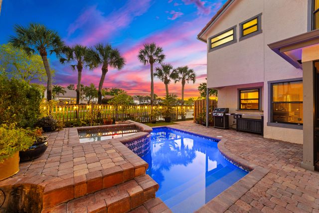 5608 Amersham Way, Boca Raton, FL 33486