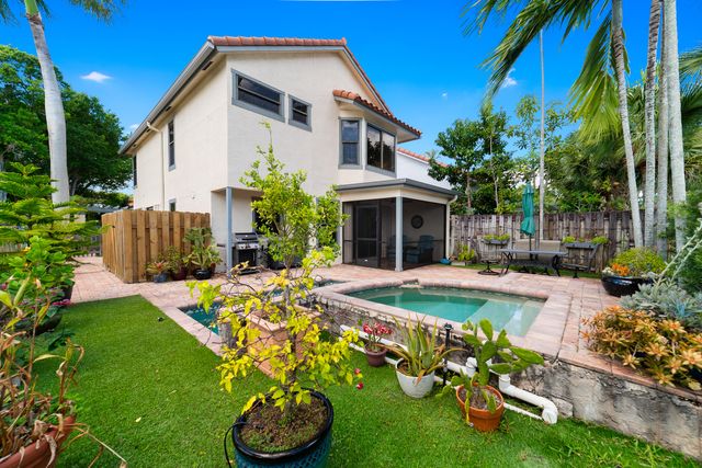 5608 Amersham Way, Boca Raton, FL 33486