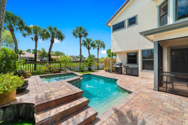 5608 Amersham Way, Boca Raton, FL 33486