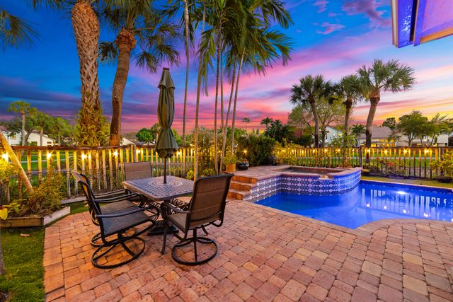 5608 Amersham Way, Boca Raton, FL 33486