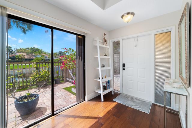 5608 Amersham Way, Boca Raton, FL 33486