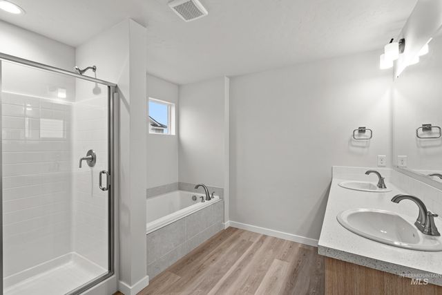 7106 E Shields Dr, Nampa, ID 83687