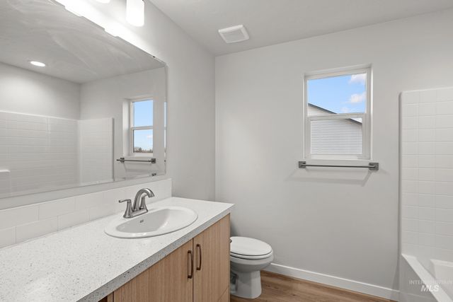 7106 E Shields Dr, Nampa, ID 83687