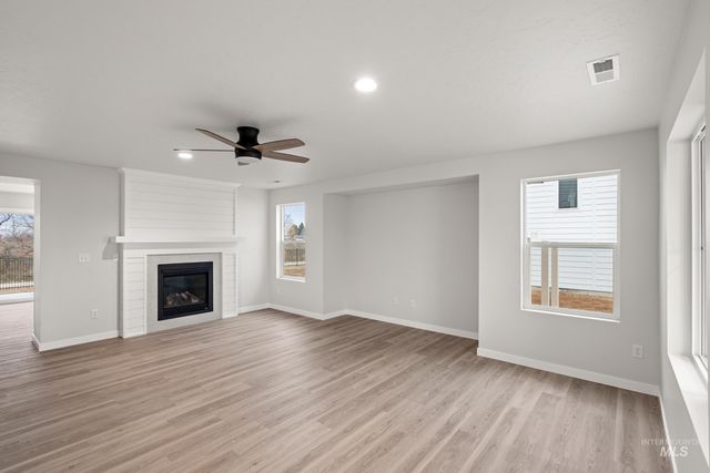 7106 E Shields Dr, Nampa, ID 83687