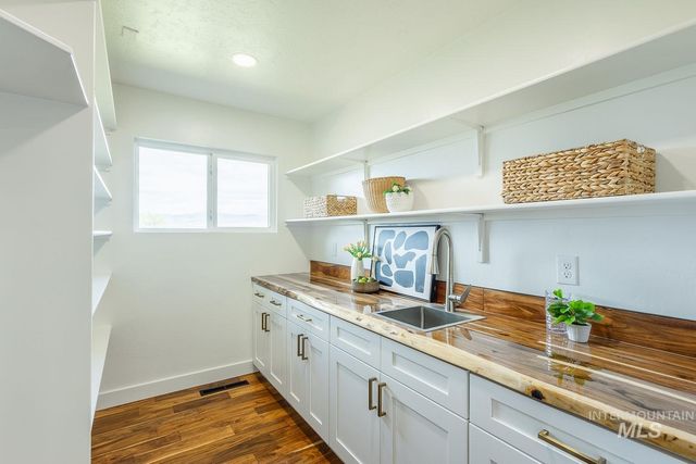 5100 W Bel Air St, Boise, ID 83705