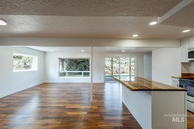 5100 W Bel Air St, Boise, ID 83705