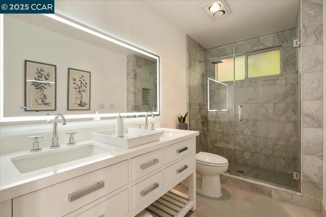 19 Valley View Dr, Orinda, CA 94563