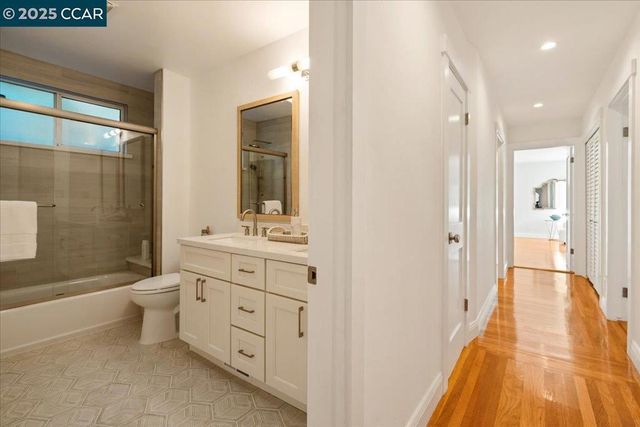 19 Valley View Dr, Orinda, CA 94563