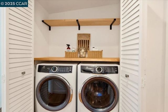 19 Valley View Dr, Orinda, CA 94563