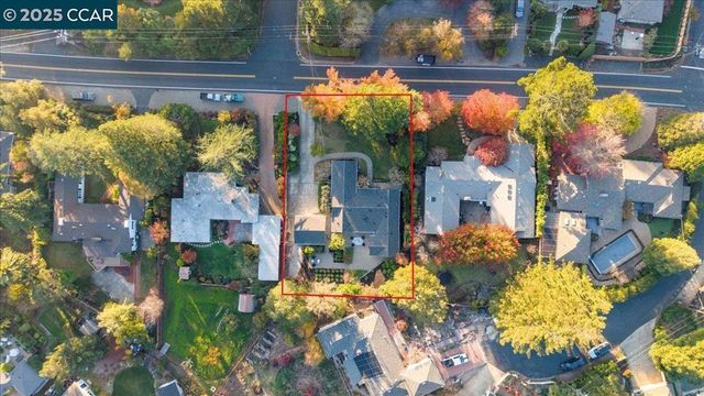 19 Valley View Dr, Orinda, CA 94563