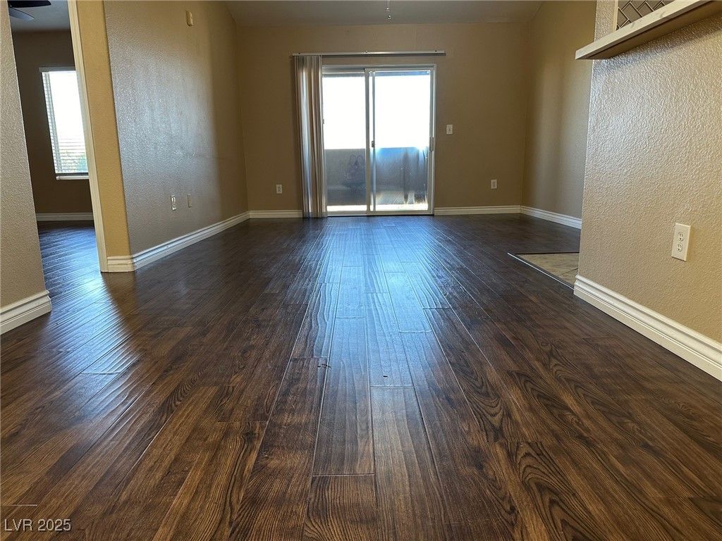 Image 5 of property listing at 6650 West Warm Springs Road 2174, Las Vegas, NV 89118