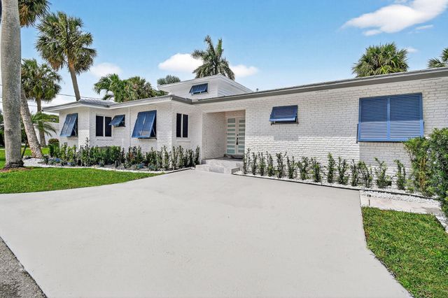 1102 N Golfview Road, Lake Worth Beach, FL 33460