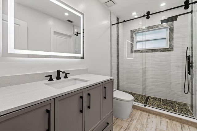 1102 N Golfview Road, Lake Worth Beach, FL 33460